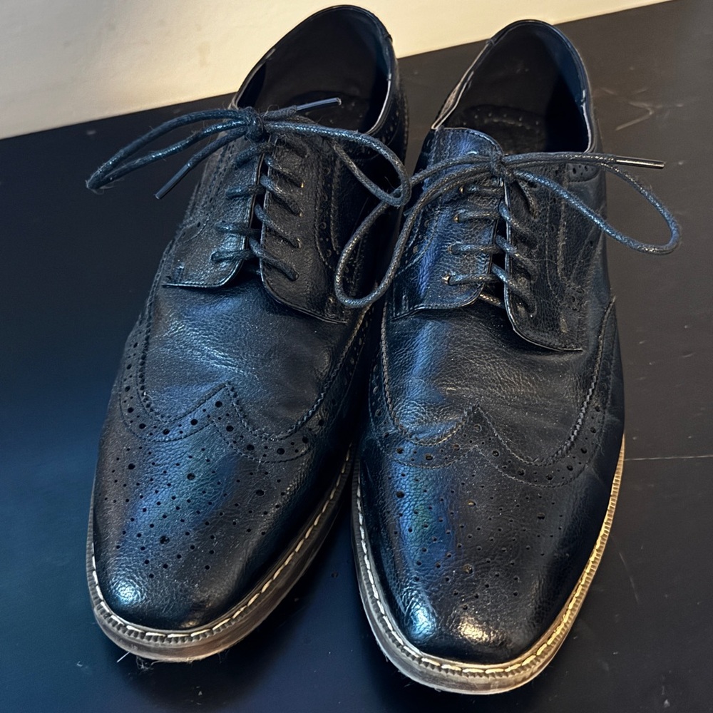 Van Heusen Classic Black Leather Brogue Shoes